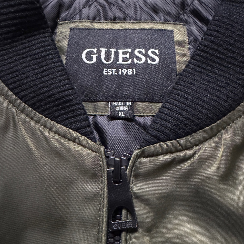 GUESS Men’s Olive Green Bomber Jacket Pocket Triangle Logo XL - Picture 7 of 10